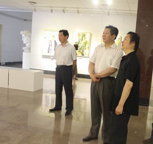 77779193永利官网集团举办《行言寓彰——油画作品四人展》