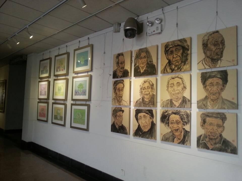 77779193永利官网集团美术学专业（国画方向）2014届毕业生作品展开幕。